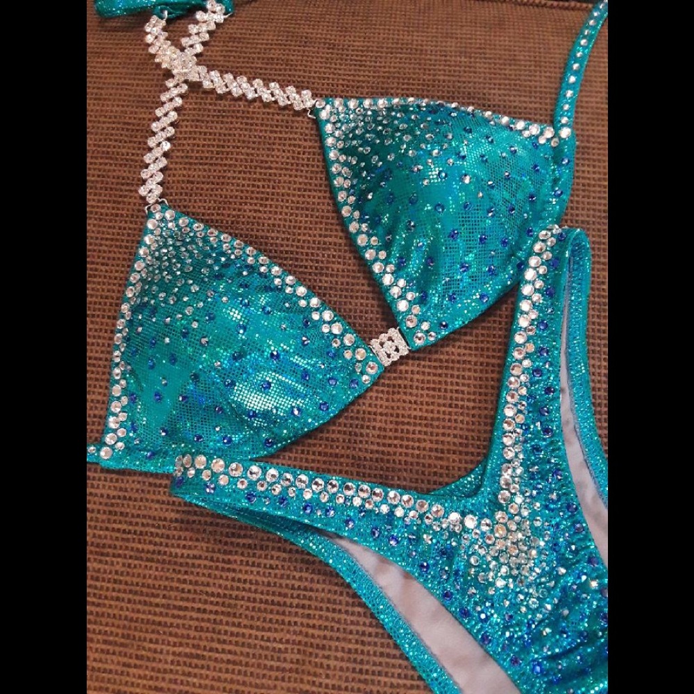 NPC Competition Figure Suit